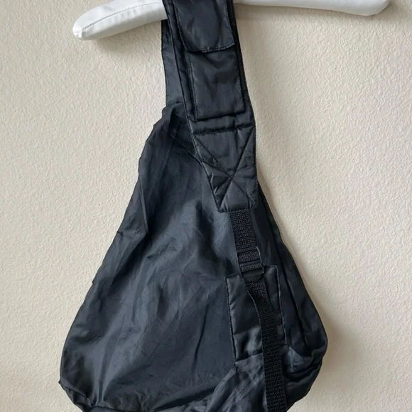 Crossbody Bag Backpack Over The Shoulder Sack Mazda Logo Black White Zipper - Picture 4 of 9